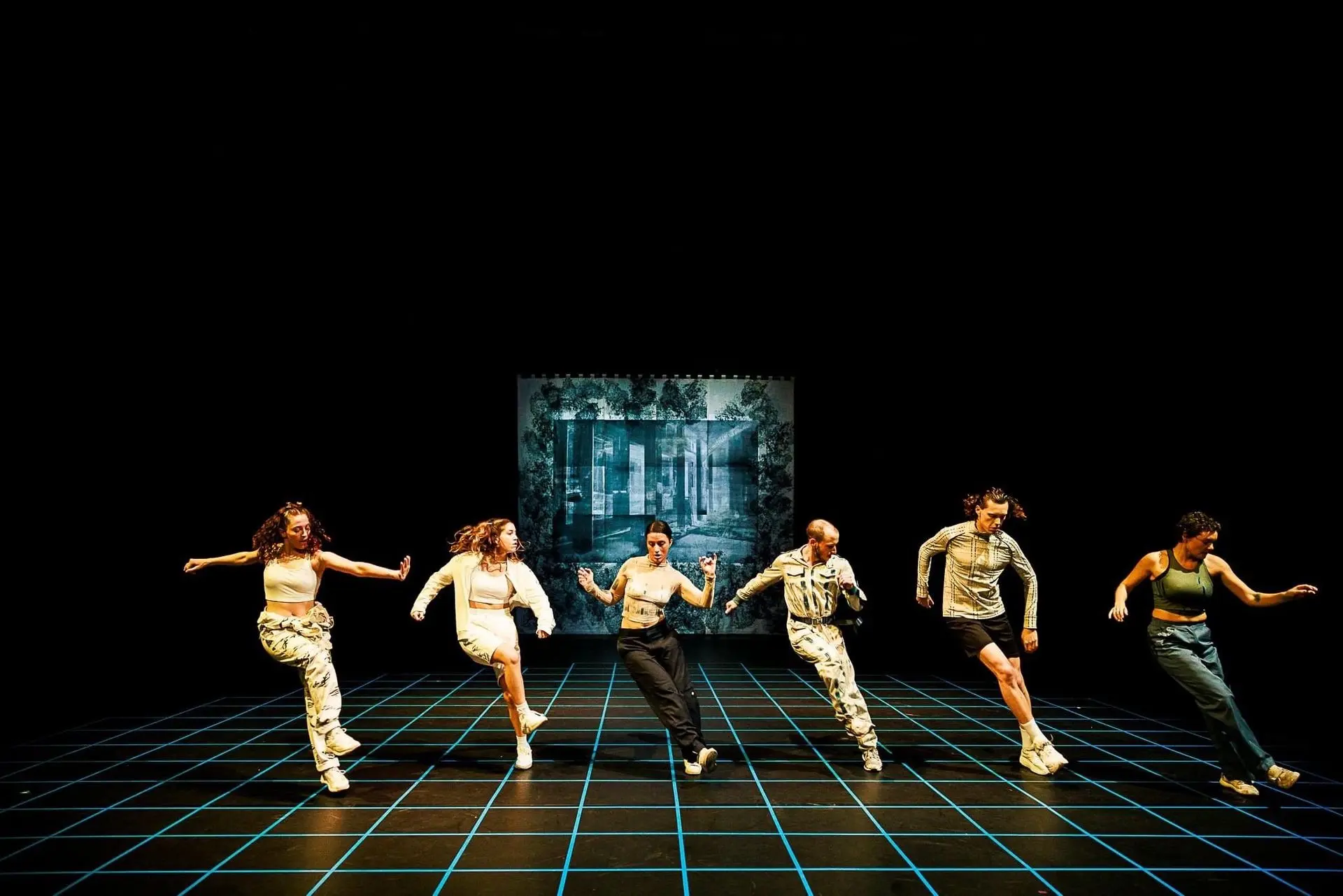 FREE DANCE ESCAPE